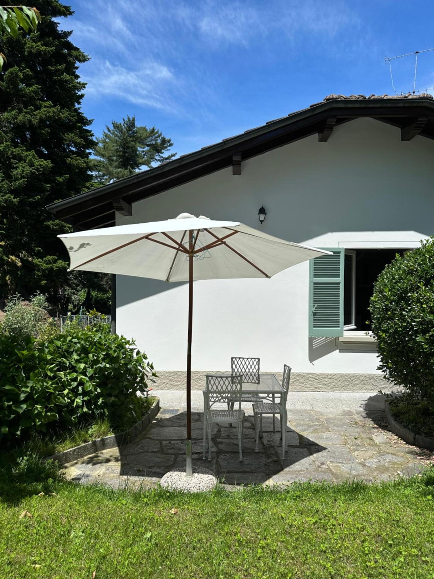 Casa Del Custode: Renovated Flat With Garden In A Villa Near The Lake Стреза Экстерьер фото