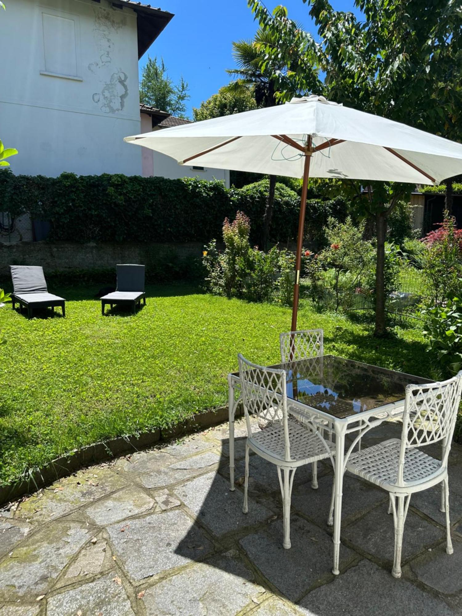 Casa Del Custode: Renovated Flat With Garden In A Villa Near The Lake Стреза Экстерьер фото